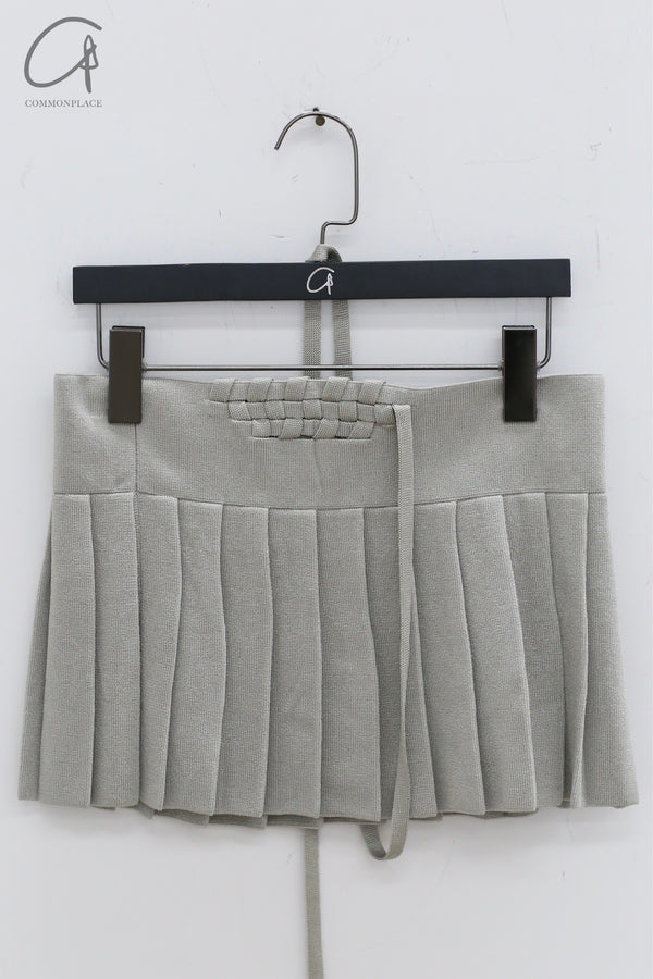 ISA BOULDER PLEATED MINI SKIRT COLLECTION Indonesia IB-22SK04-HUIBAI Off-white